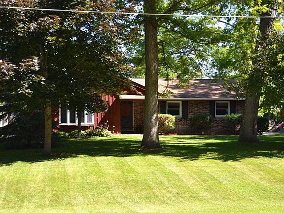 2nd image of 29400 Evergreen Dr