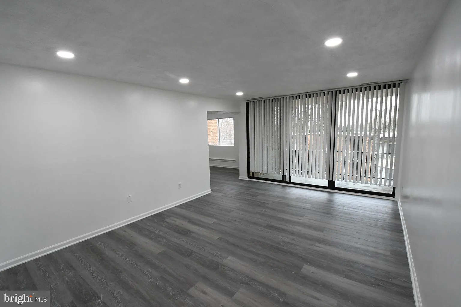 8459 Greenbelt Rd APT 201 photo 1