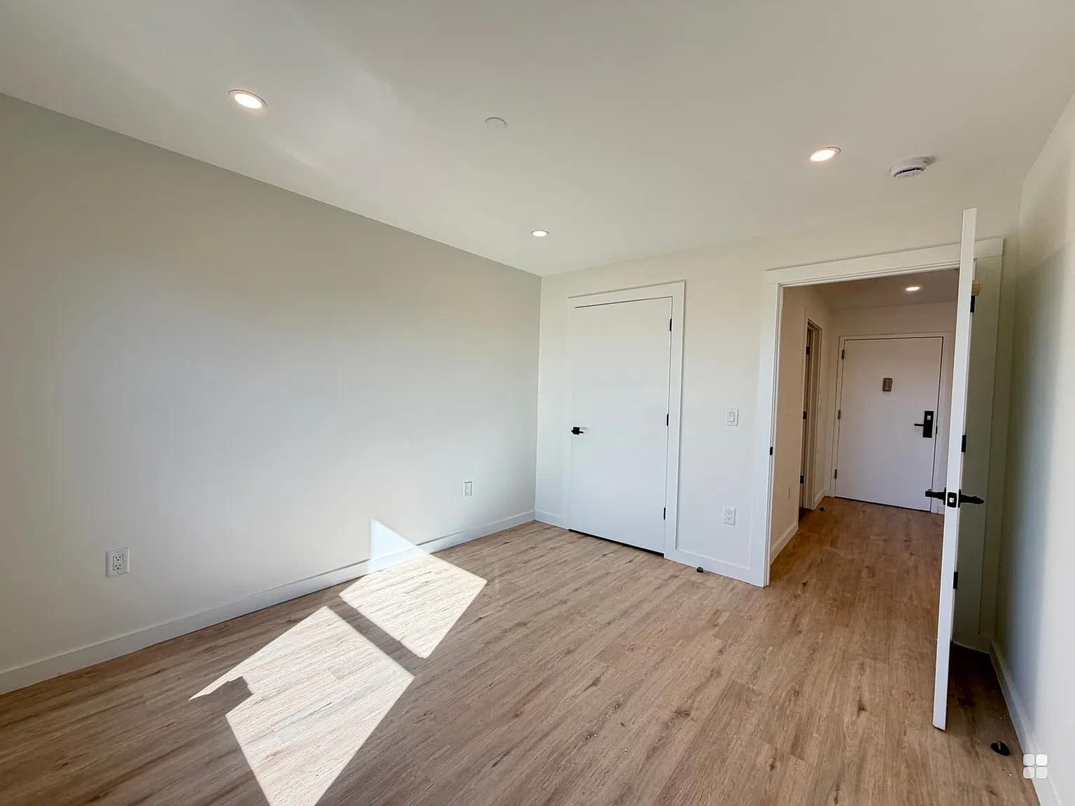 504 Market St — Photo 3