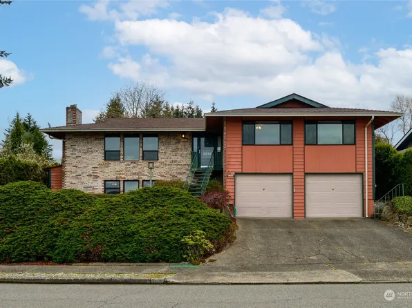 2018 Rolling Hills Avenue SE, Renton, WA 98055