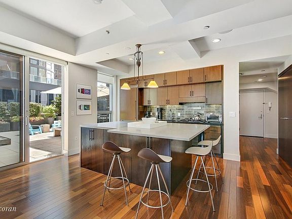 4th image of 150 Myrtle Ave APT 601