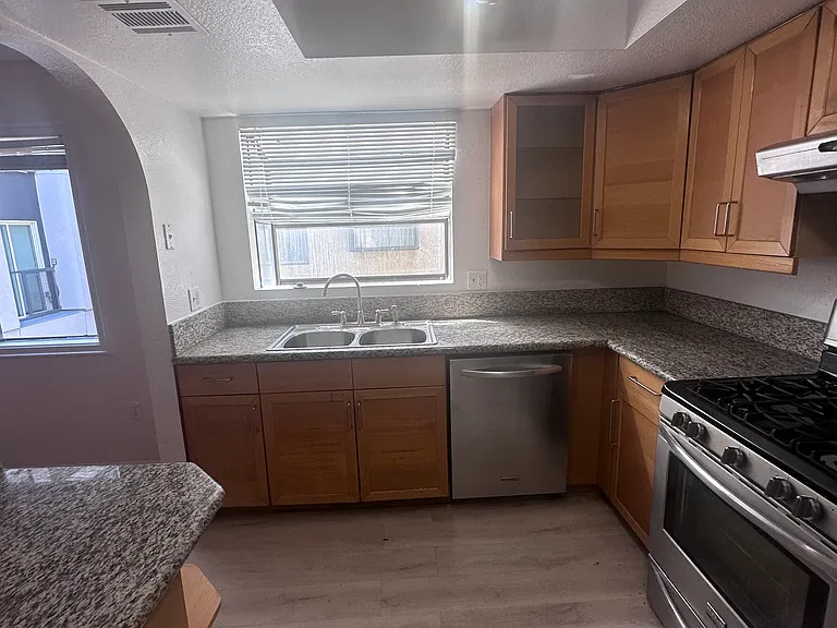 21930 Valerio St #9 — Photo 9