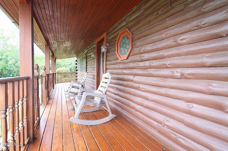 3rd image of 113 Quay Road
