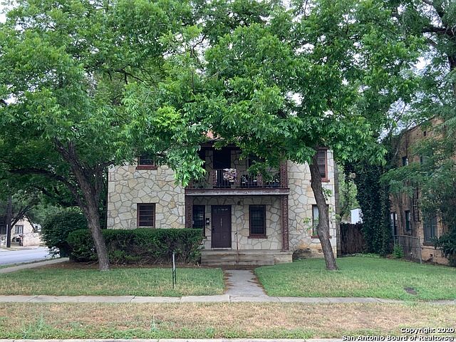 1st image of 203 E Rosewood Ave