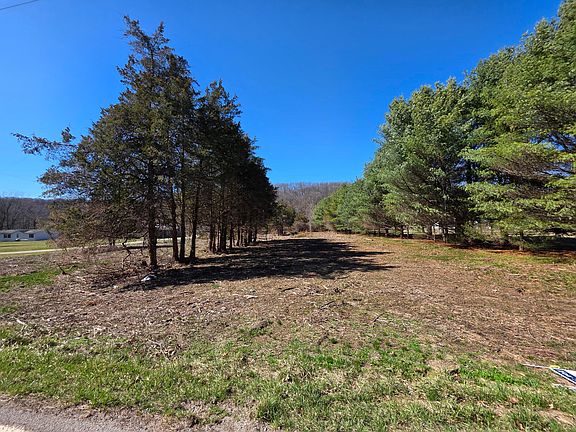 4th image of 4557 Dry Run Rd