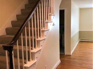 1905 Saucon Ln, Bethlehem, PA 18015