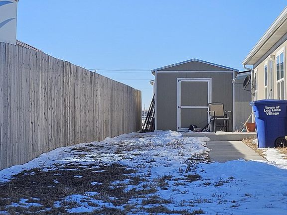 3rd image of 219 Larch Dr