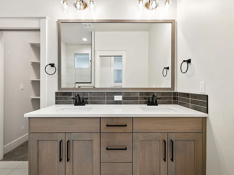 3903 W Spring House Ln — Photo 19
