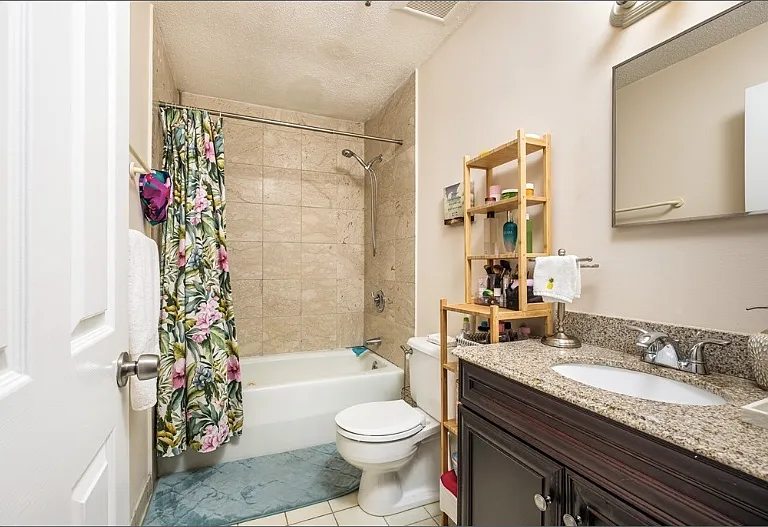 147 Kelton St #501 — Photo 8