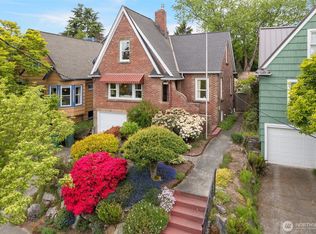 8219 Ashworth Ave N, Seattle, WA 98103