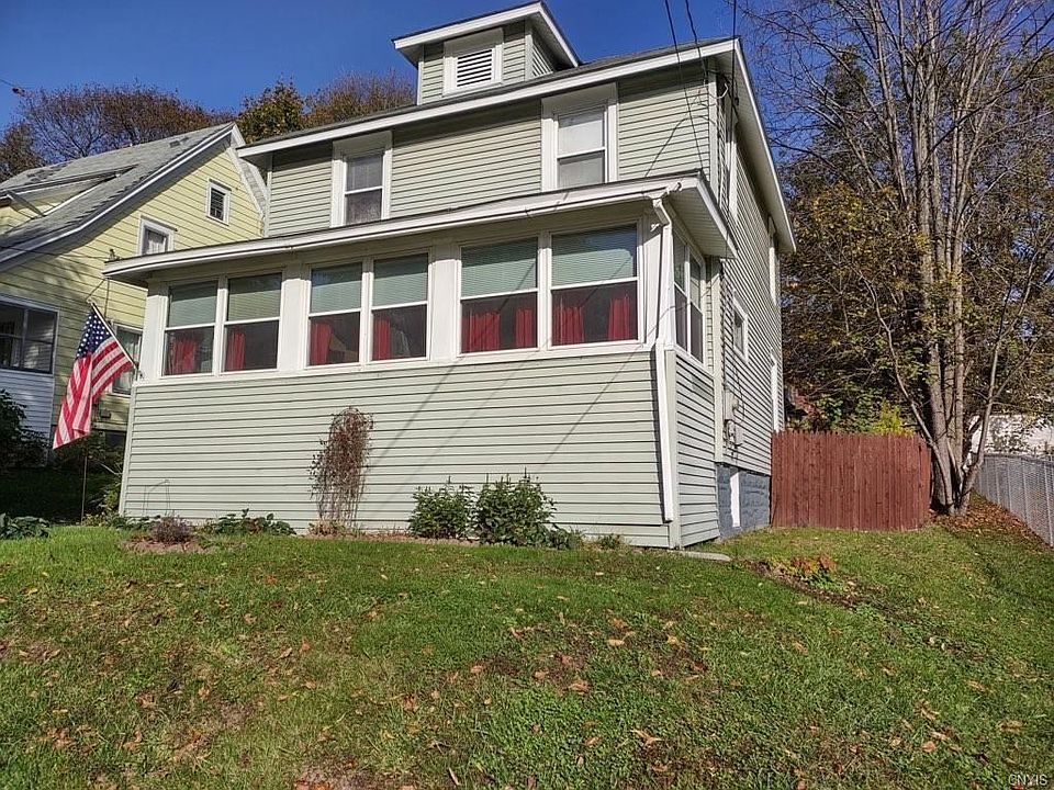 2nd image of 334 Hillview Ave