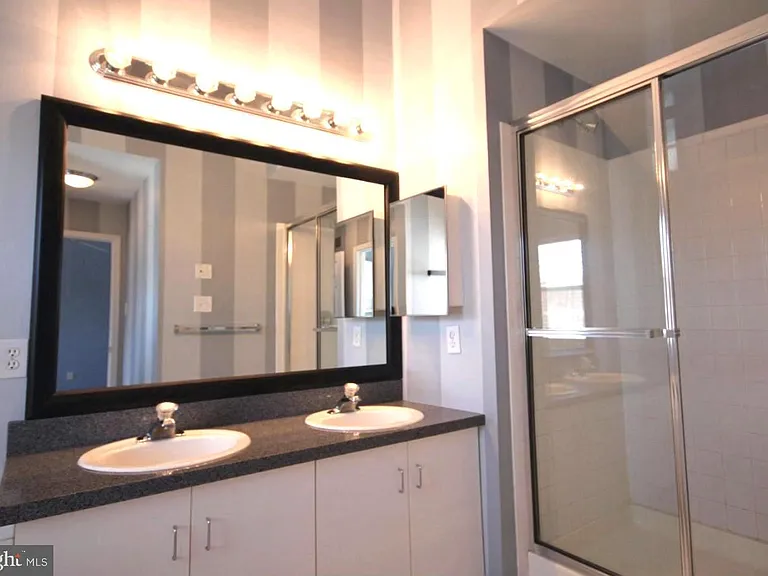 508 Ascot Ct — Photo 19