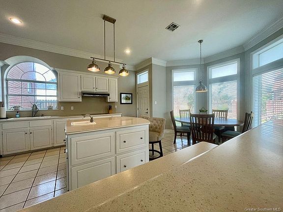 5th image of 3909 Saint Philippe Dr