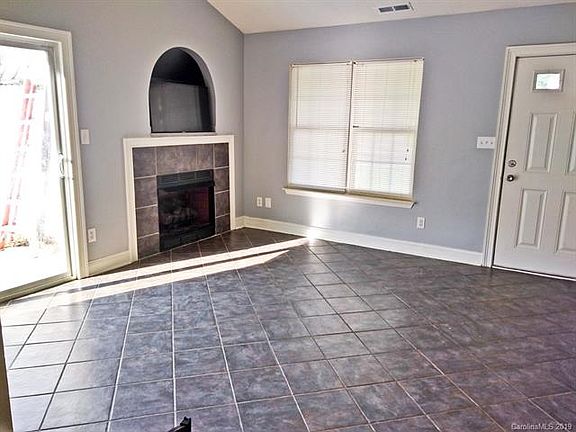 4th image of 3229 Forest Creek Ct