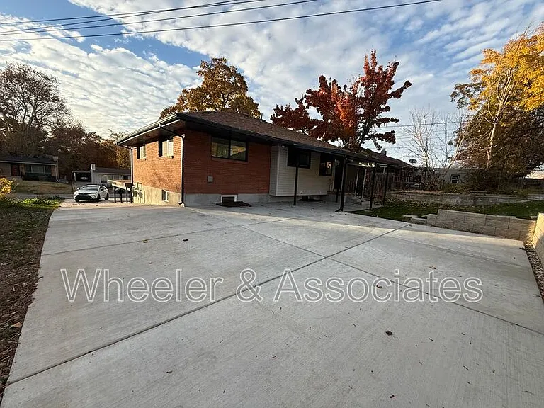 3714-3718 Brinker Ave — Photo 28
