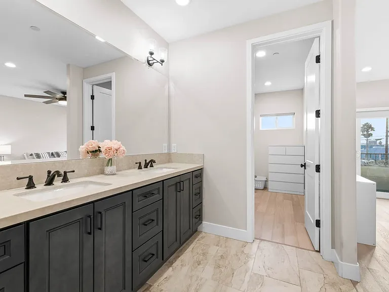 5051 Savannah St — Photo 25
