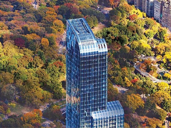 3rd image of 157 W 57th St APT 44A