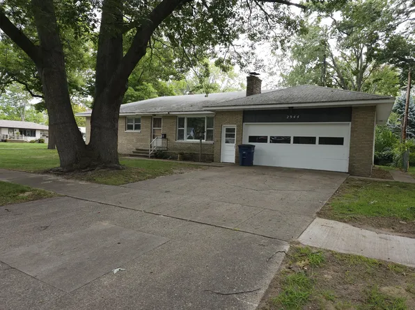 2944 Princeton Ct, Muskegon, MI 49441