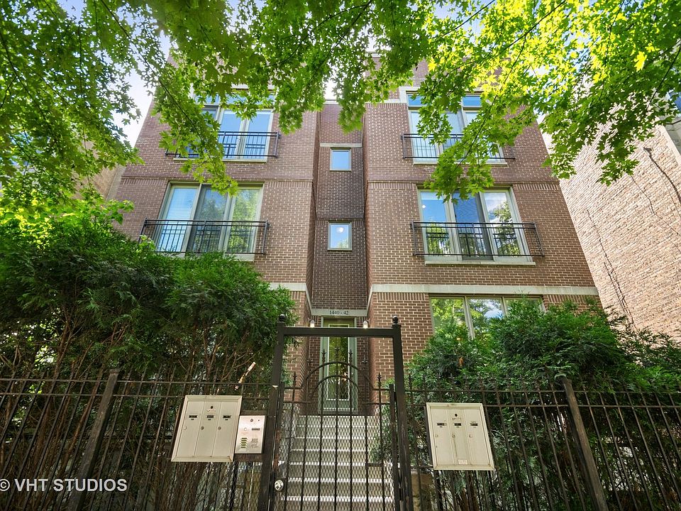 1st image of 1442 N Maplewood Ave #1N