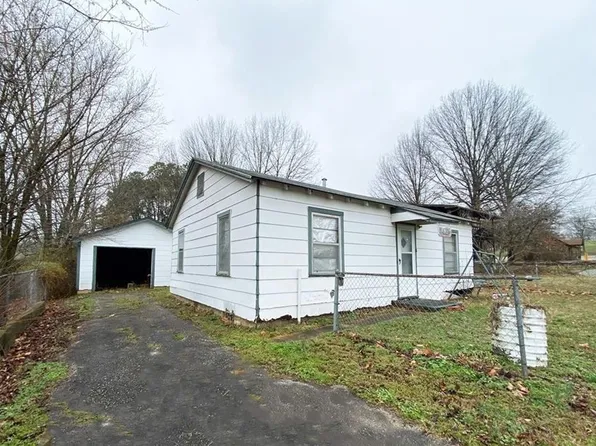 5804 S Wilkerson Rd, Fayetteville, AR 72704