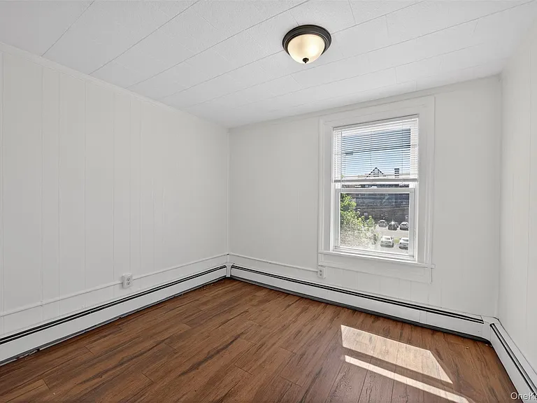 20 Delaware St #B — Photo 8
