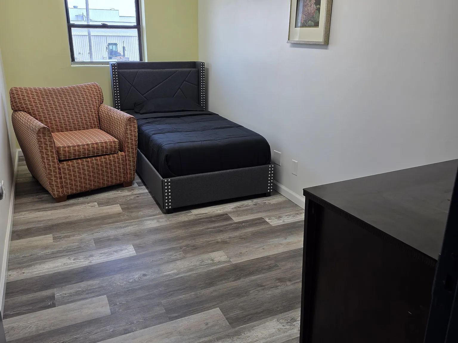 Studio, $760 — Photo 3