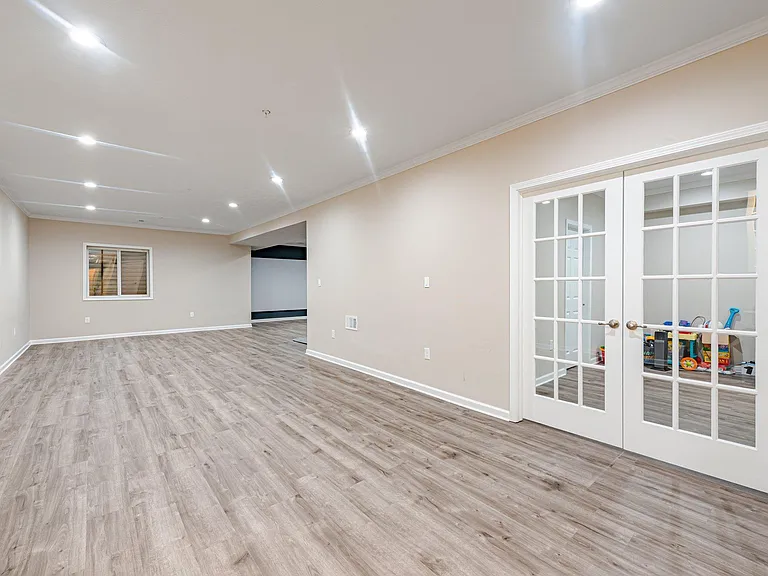 3053 Mahican Cir — Photo 24