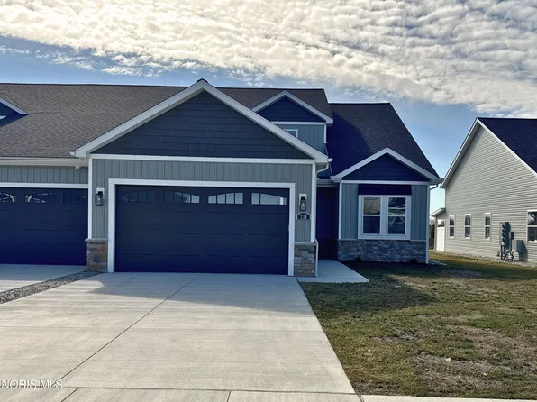 230 S Bridge Rd, Northwood, OH 43619