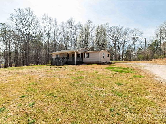 3rd image of 4604 Karwood Dr
