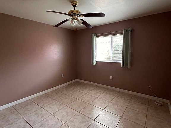 4th image of 513 NE 24th Ave