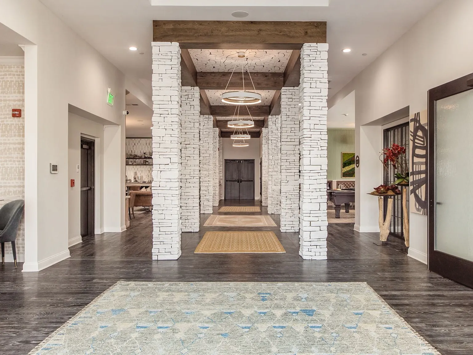 Berkley House — Photo 1