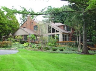 25525 W Forteen Mile Rd, Franklin, MI 48025