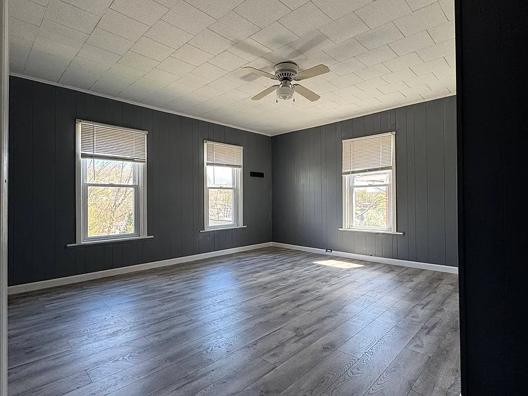 228 Washington Ave — Photo 9