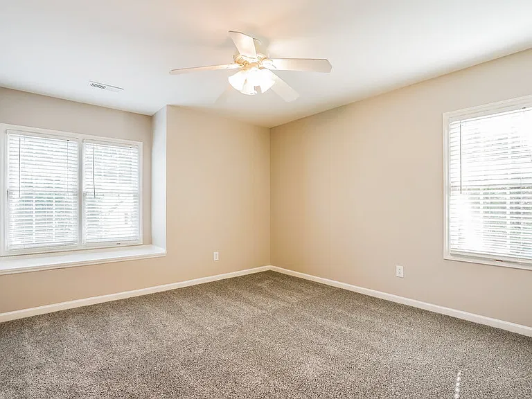 2421 Barton Oaks Dr — Photo 16