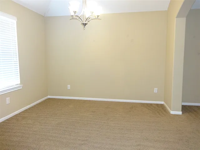 28606 Lockeridge Farms Dr — Photo 5