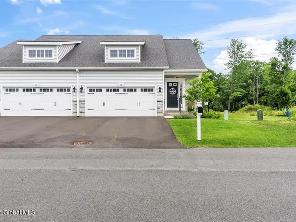 18 Joshua Place, Glenmont, NY 12077