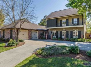 210 E Woodgate Ct, Baton Rouge, LA 70808