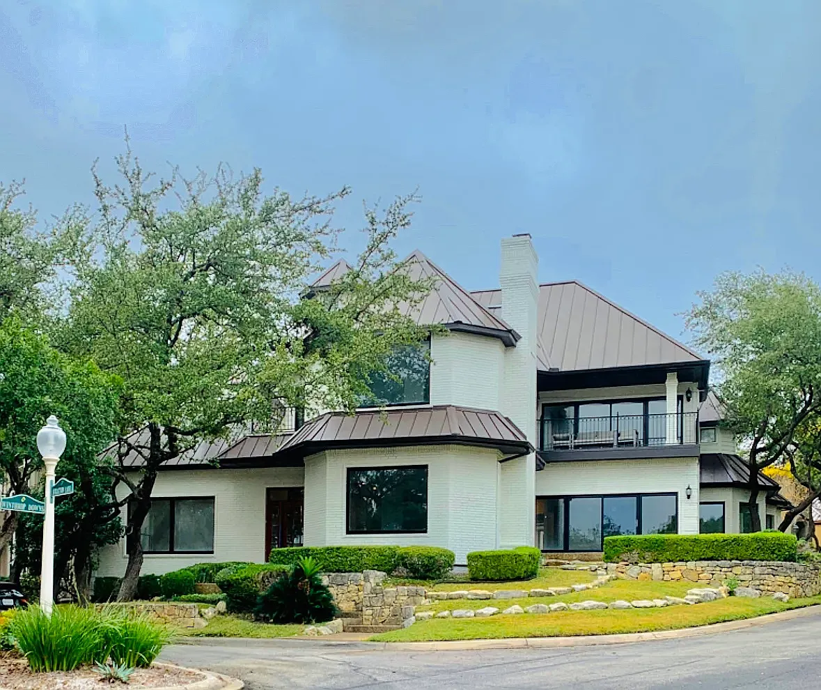 5 bed, 5.5 bath, 5005 sqft, $6,000 — Photo 1