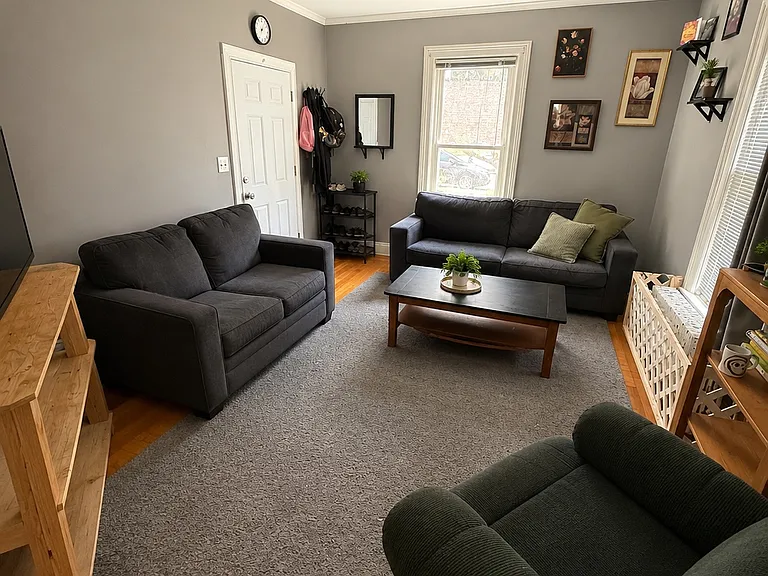 44 Buel St #1 — Photo 1