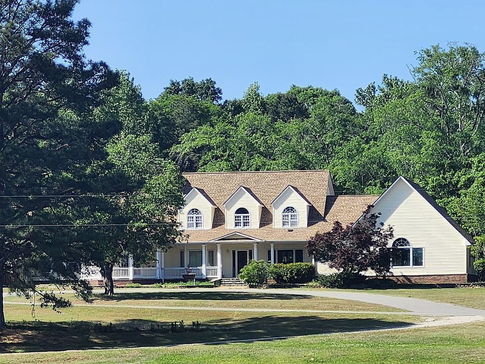 1st image of 2038 Lee Rd #1