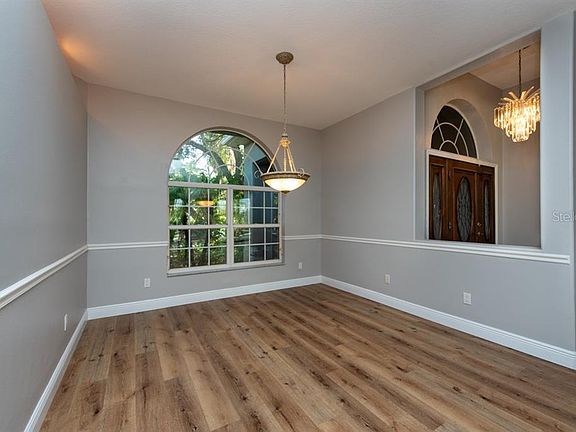 5th image of 8419 Riverview Dr