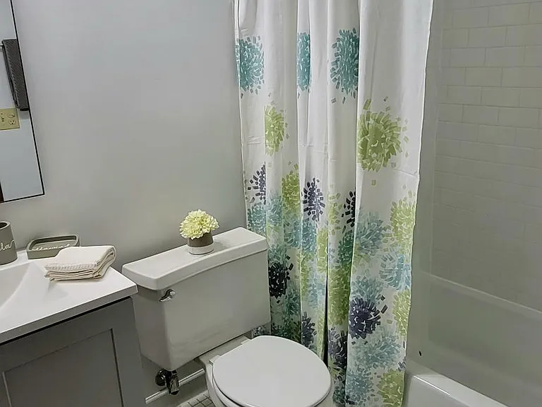 Apt 308