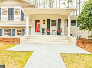 1611 Rochelle Dr, Atlanta, GA 30338