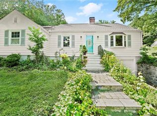 92 Shoreham Village Dr, Fairfield, CT 06824