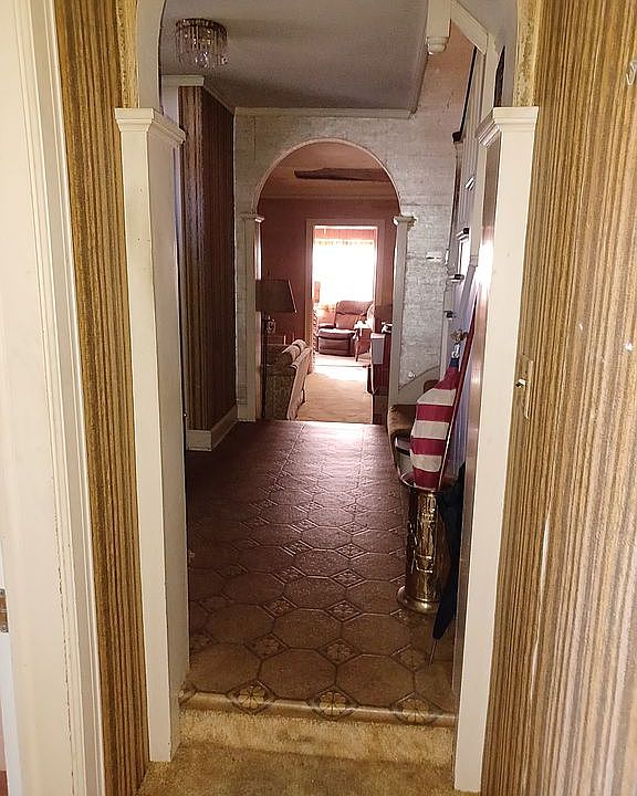 2nd image of 124 Elmwood Ave
