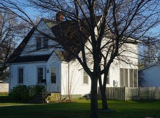 237 5th Ave SW, Cambridge, MN 55008