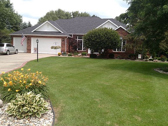 2nd image of 21323 Cheri Ln E