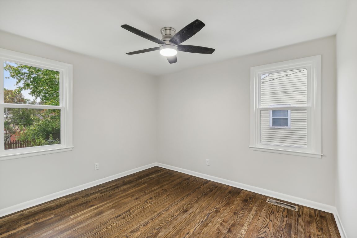 Creighton Ave-019.jpg