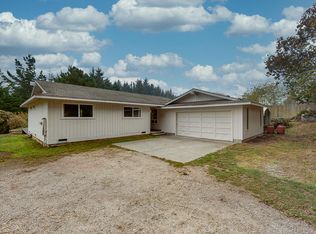 379 Hookton Cemetary Rd, Loleta, CA 95551