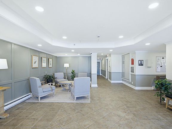 5th image of 3150 Gladwin Rd #403